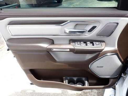 Used 2025 RAM 1500 Laramie AWD/4WD image 19