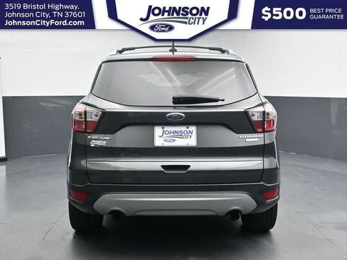 Used 2018 Ford Escape Titanium w/ Ford Safe & Smart Package FWD image 11
