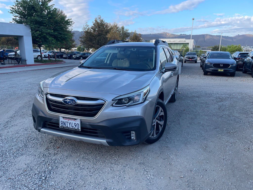 Used 2020 Subaru Outback Limited w/ Tech Package 2 AWD/4WD image 4