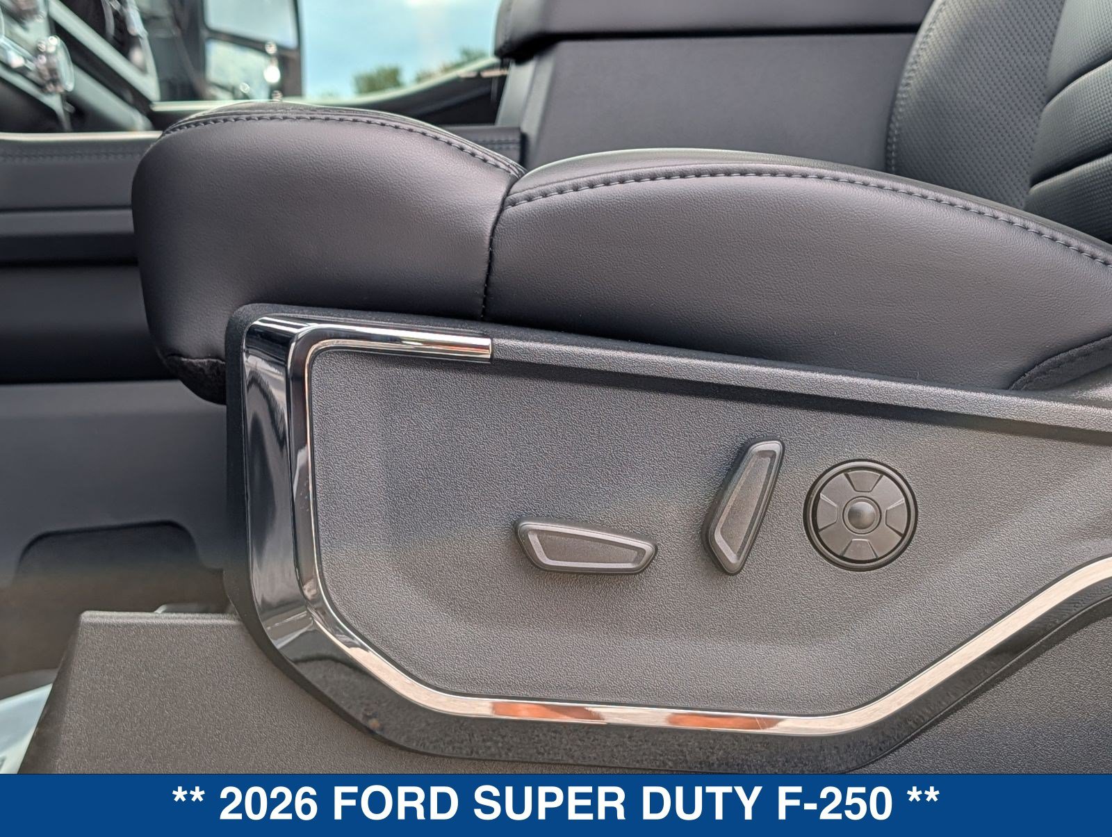 New 2026 Ford F250 Platinum w/ FX4 Off-Road Package AWD/4WD image 25