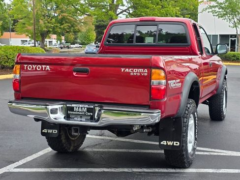 Used 2004 Toyota Tacoma 4x4 Xtracab V6 w/ Convenience Pkg image 8