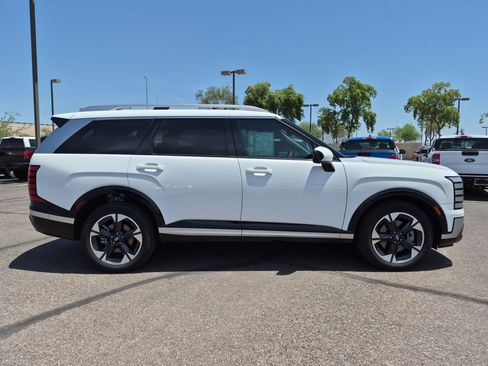 Certified 2026 Hyundai Palisade Limited AWD/4WD image 4
