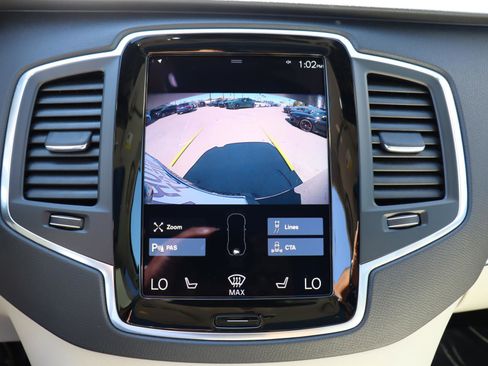 Used 2022 Volvo XC90 T8 Inscription Expression w/ Protection Package image 29