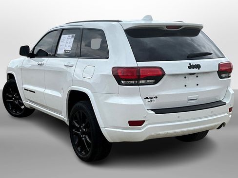 Used 2021 Jeep Grand Cherokee Laredo X image 10