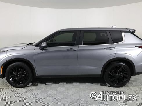 Used 2024 Mitsubishi Outlander SE AWD/4WD image 8