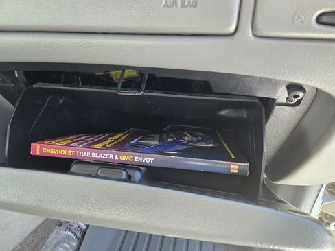 Used 2008 Chevrolet TrailBlazer LT image 26