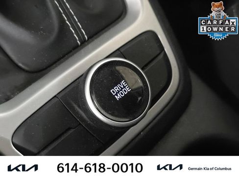 Used 2020 Hyundai Venue SEL FWD image 32