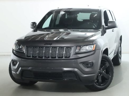 Used 2014 Jeep Grand Cherokee Altitude AWD/4WD image 3