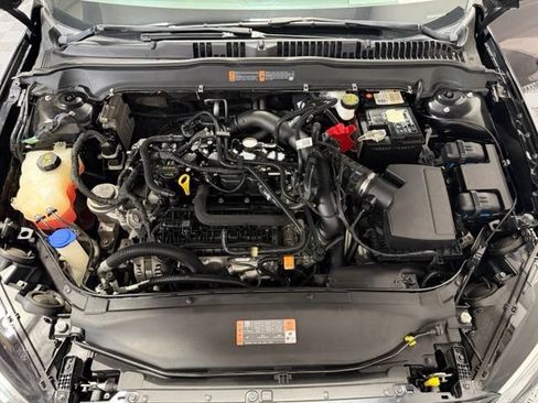 Used 2020 Ford Fusion SE FWD image 44