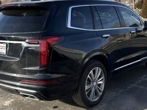 Certified 2023 Cadillac XT6 Premium Luxury image 4