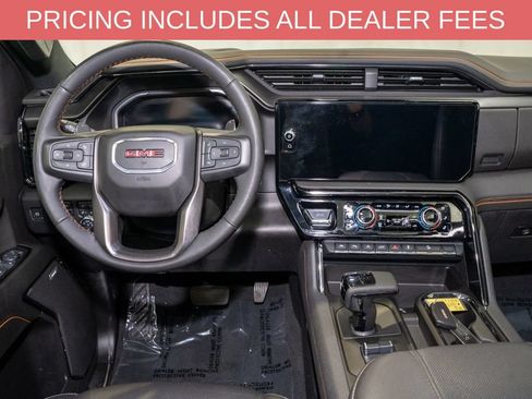 Used 2023 GMC Sierra 1500 AT4 w/ AT4 Preferred Package AWD/4WD image 7