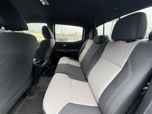 Certified 2022 Toyota Tacoma TRD Sport image 20