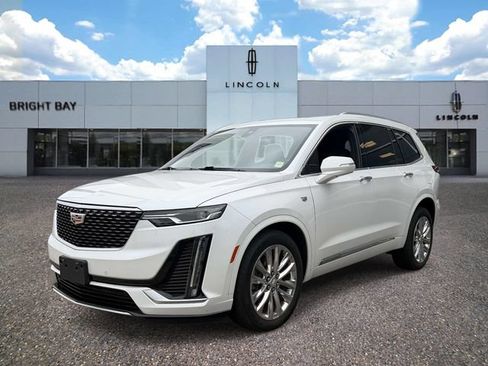 Used 2020 Cadillac XT6 Premium Luxury AWD/4WD image 2