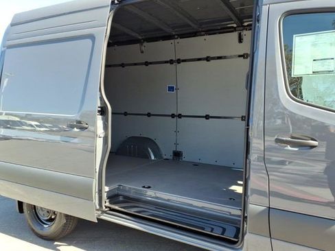 New 2026 Mercedes-Benz Sprinter 2500 image 23