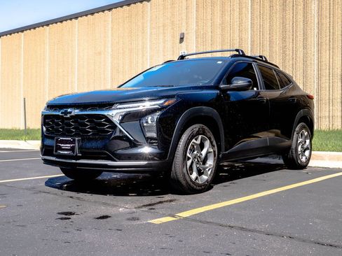 Certified 2024 Chevrolet Trax LT w/ Driver Confidence Package FWD image 4