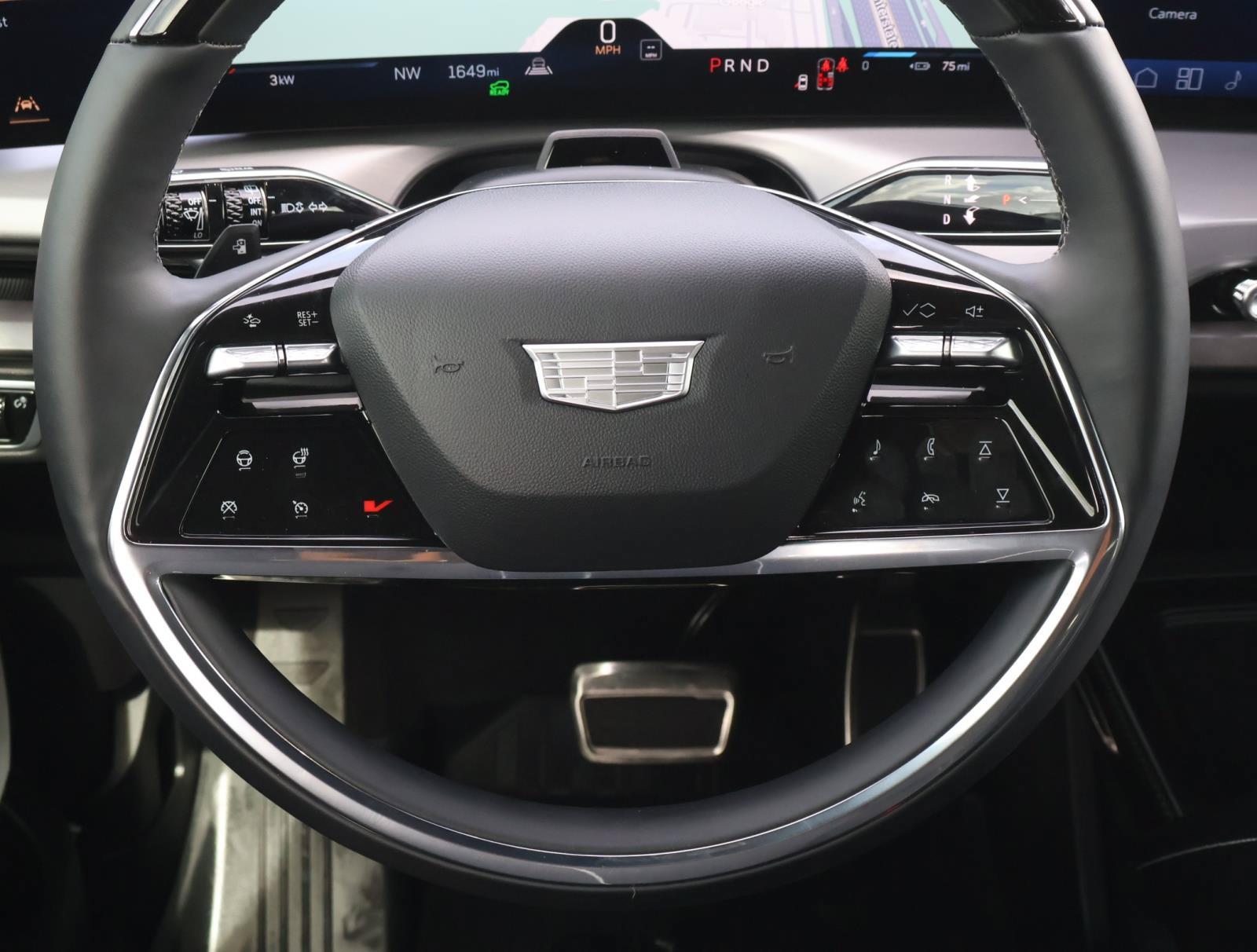 Certified 2027 Cadillac Vistiq Luxury w/ LPO, Floor Liner Package AWD/4WD image 14