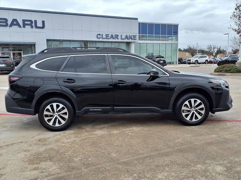 Used 2023 Subaru Outback Premium image 23