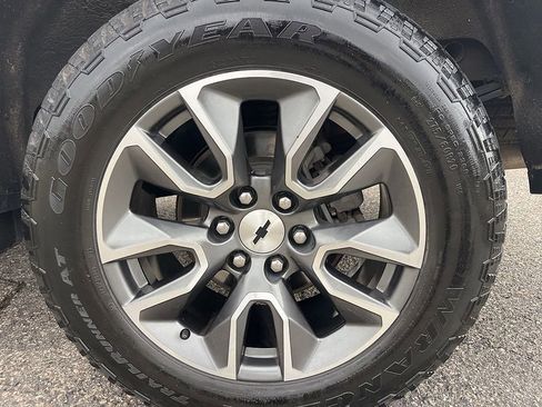 Used 2022 Chevrolet Silverado 1500 RST image 11