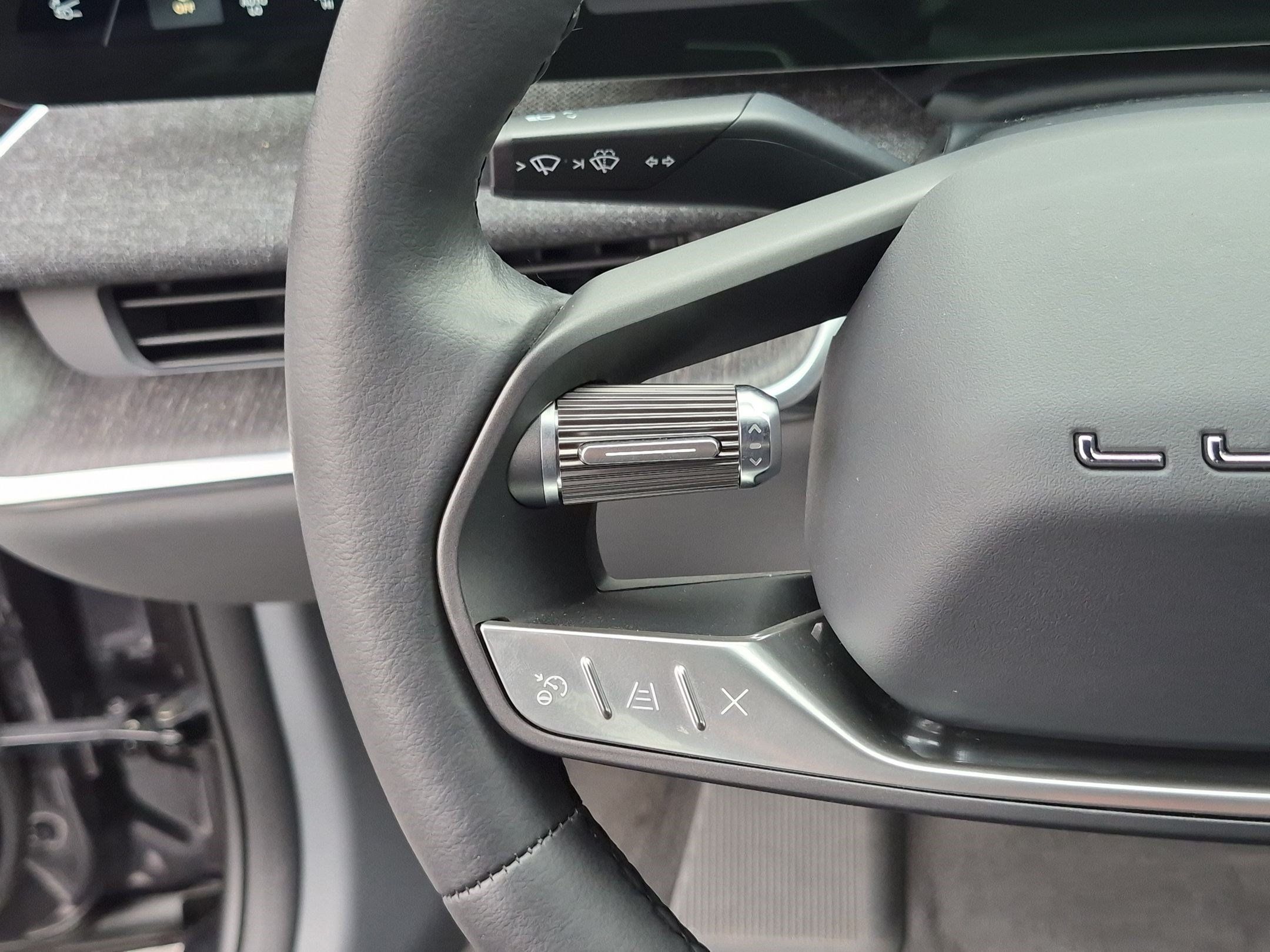 Used 2024 Lucid Air Touring AWD/4WD image 19