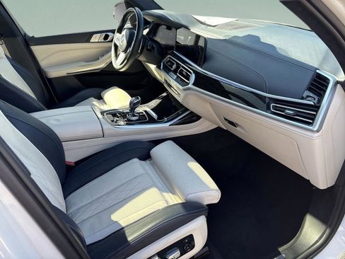 Used 2019 BMW X7 xDrive40i w/ Premium Package image 19