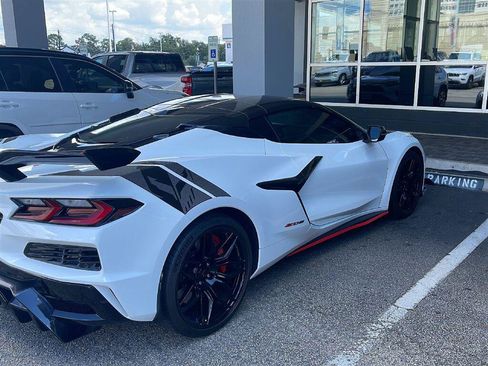 Used 2025 Chevrolet Corvette Z06 w/ Stealth Interior Trim Package RWD image 4