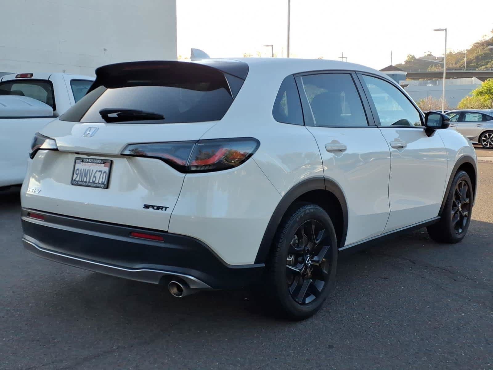 Used 2025 Honda HR-V Sport image 4