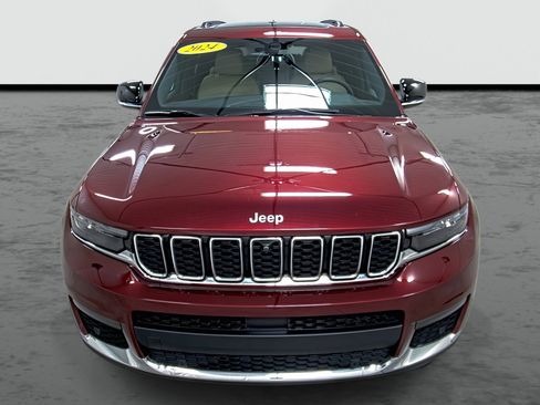Used 2024 Jeep Grand Cherokee L Limited w/ Luxury Tech Group II AWD/4WD image 6