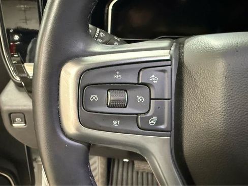 Used 2025 Chevrolet Silverado 1500 LT AWD/4WD image 17