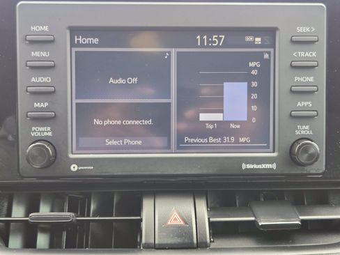 Used 2022 Toyota RAV4 XLE AWD/4WD image 13