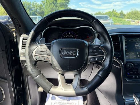 Used 2017 Jeep Grand Cherokee SRT AWD/4WD image 15