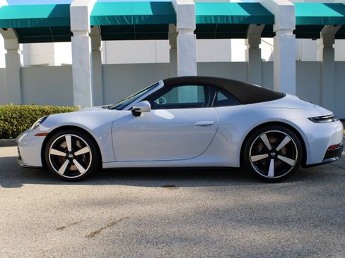 New 2026 Porsche 911 Carrera 4S image 11