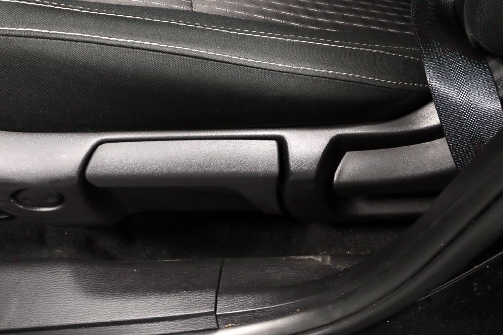 Used 2025 Mitsubishi Outlander ES AWD/4WD image 23