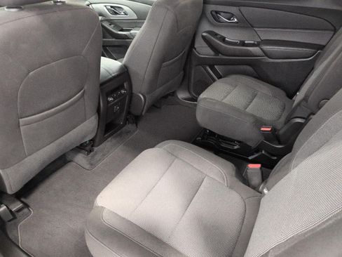 Used 2023 Chevrolet Traverse LT AWD/4WD image 21