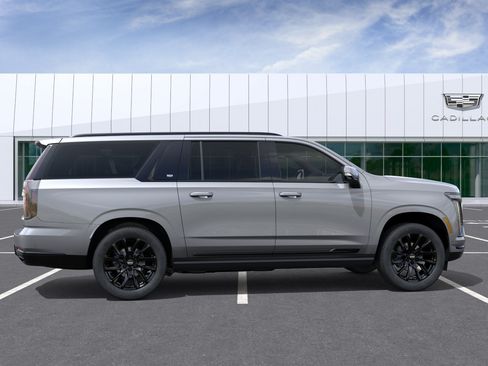 New 2026 Cadillac Escalade ESV Sport w/ LPO, ONYX Package AWD/4WD image 5