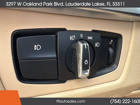 Used 2015 BMW 320i 320i Sedan 4D image 41