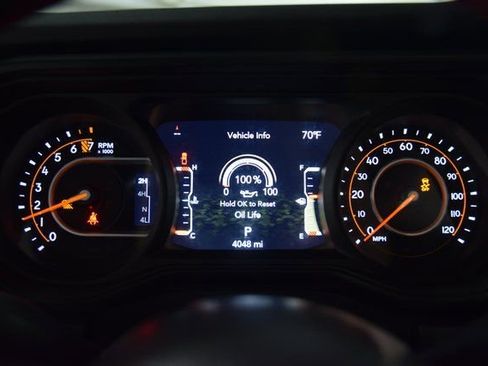 Used 2024 Jeep Gladiator Rubicon w/ Convenience Group image 41