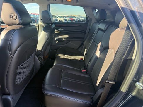 Used 2014 Cadillac SRX Luxury image 12