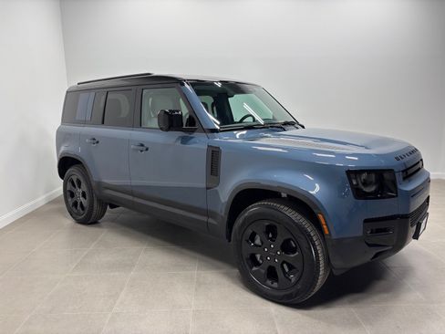 Used 2026 Land Rover Defender 110 S AWD/4WD image 5