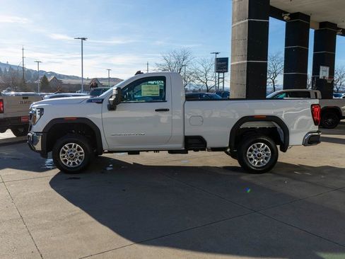New 2026 GMC Sierra 2500 Pro image 4
