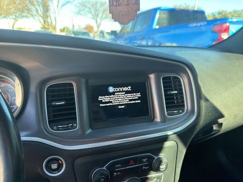 Used 2019 Dodge Charger SXT image 14