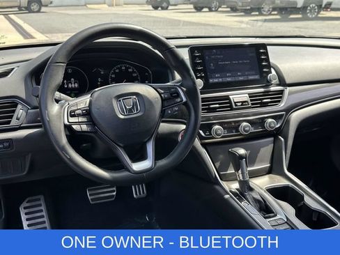 Used 2022 Honda Accord Sport image 2