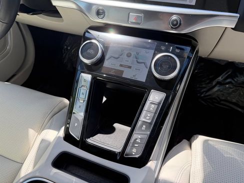 Used 2023 Jaguar I-PACE HSE AWD/4WD image 13