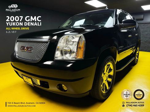 Used 2007 GMC Yukon Denali image 1