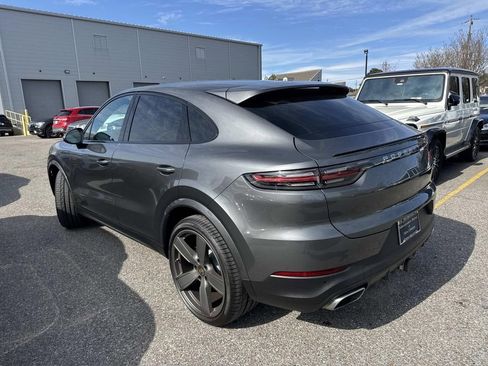 Used 2022 Porsche Cayenne Coupe image 5