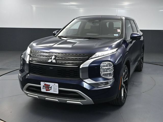 Used 2024 Mitsubishi Outlander SE AWD/4WD image 8