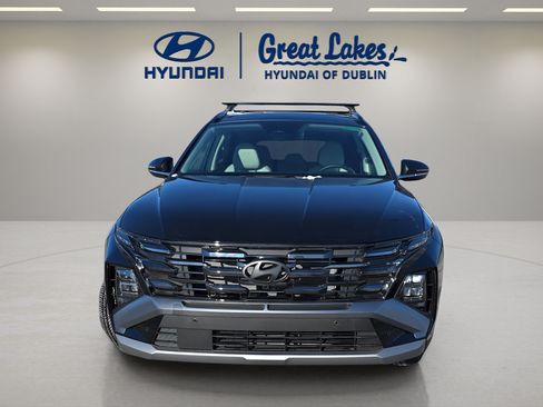 Certified 2025 Hyundai Tucson Limited FWD image 8