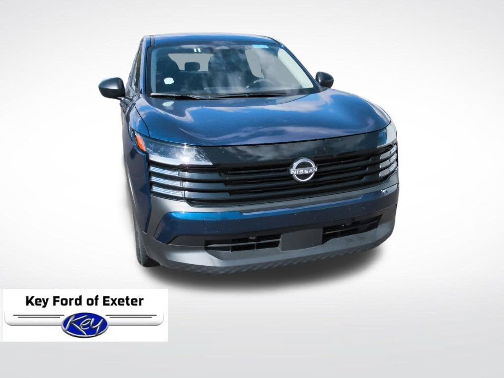 Used 2025 Nissan Kicks S AWD/4WD image 3