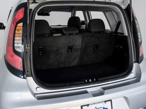 Used 2017 Kia Soul + image 49