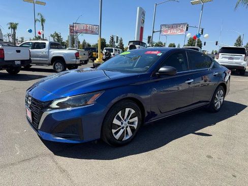 Certified 2024 Nissan Altima 2.5 S image 3