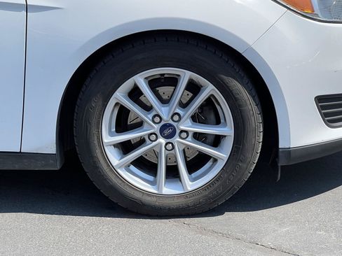 Used 2018 Ford Focus SE FWD image 16